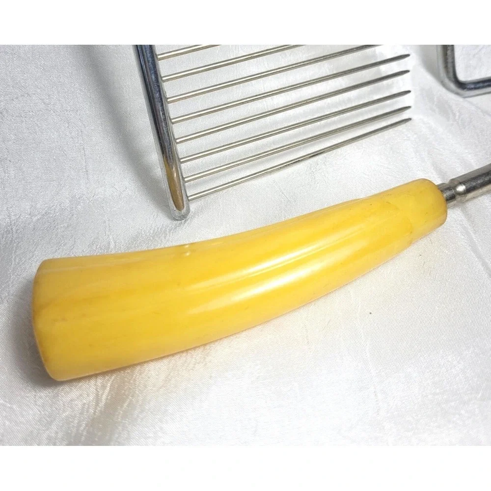 LOT 4 Vintage Yellow Bakelite Kitchen Utensils: Cake Slicer, Bottle Opener, + - Picture 5 of 6